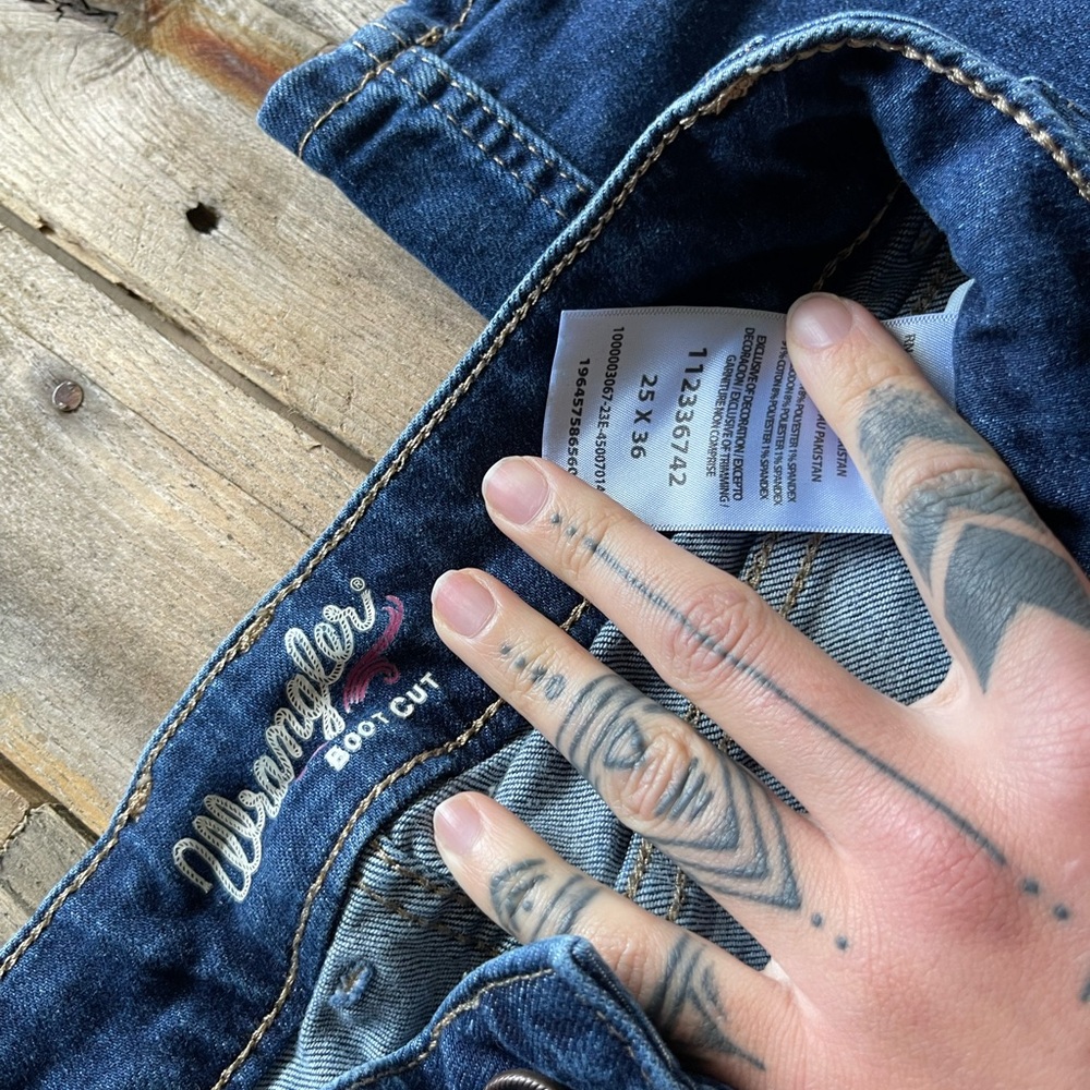 NWOT Wrangler 25/36 Bootcut #28 - Picture 4 of 4